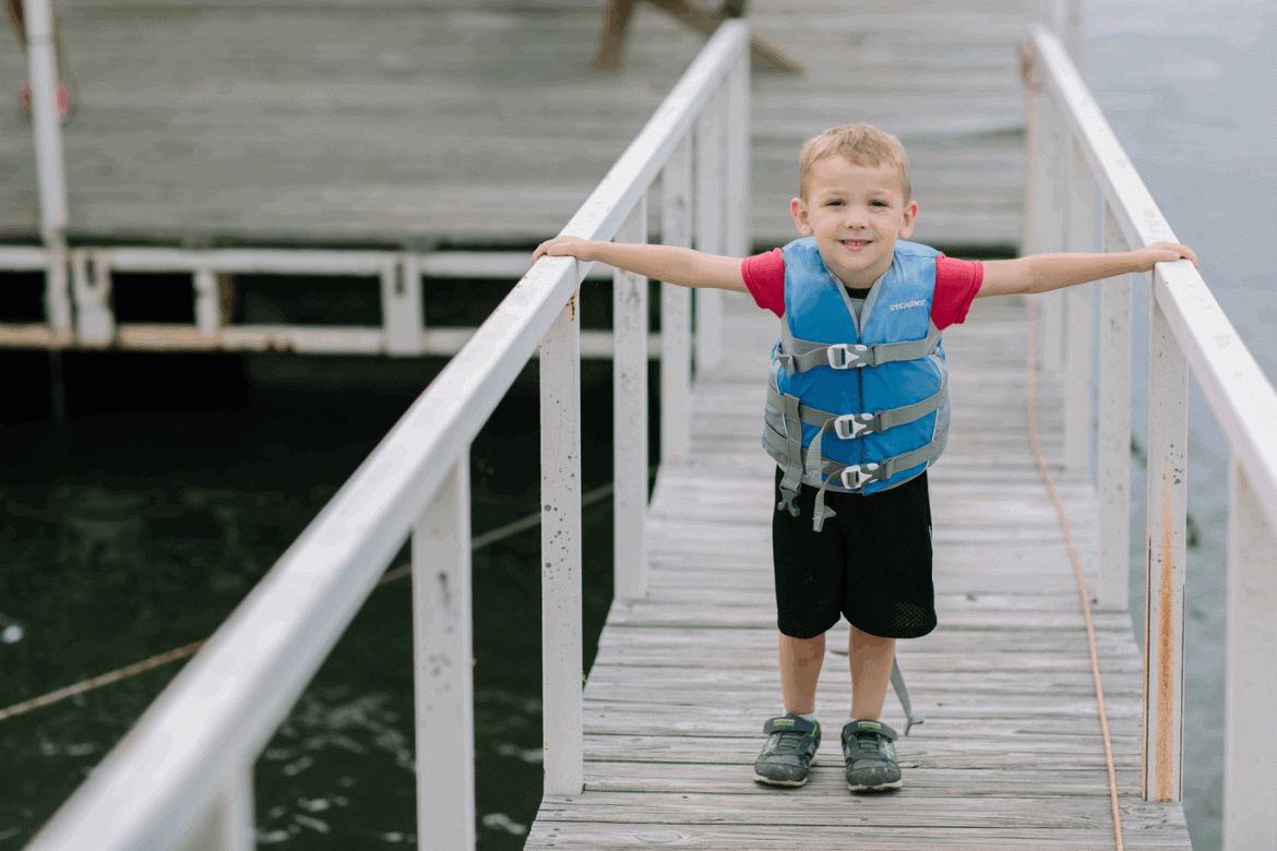 cute-kid-dock-slide1_.1370x913-1.gif